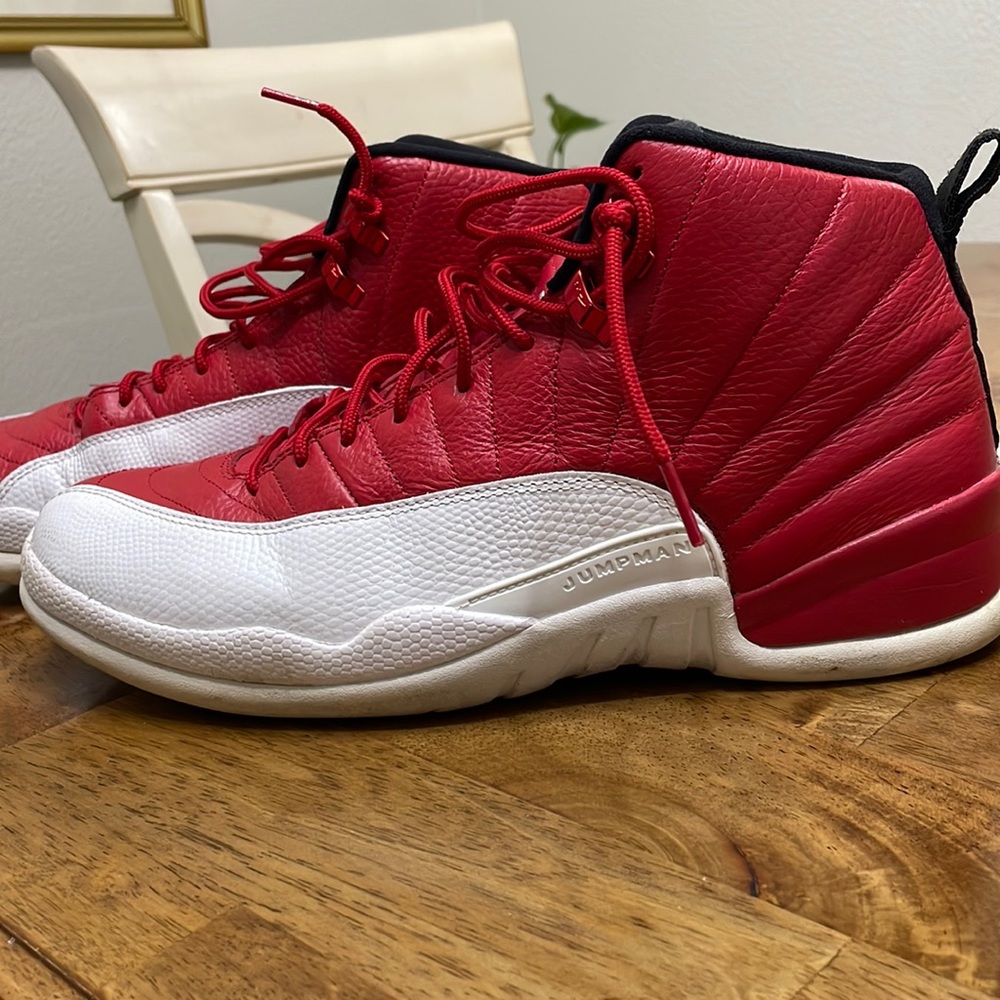 Jordan 12s gym red, size 11.5